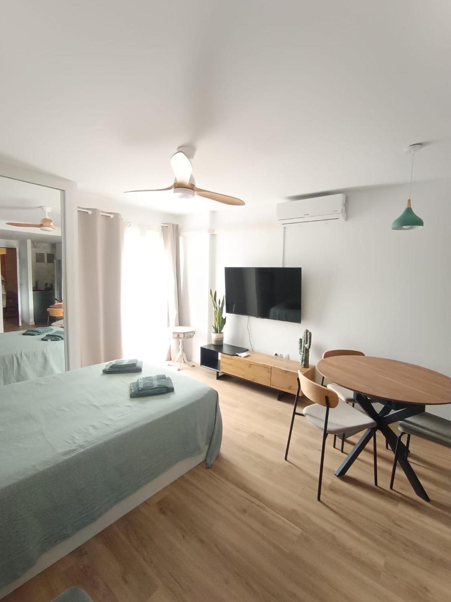 Midori Estudio Minerva Benalmádena Exteriér fotografie